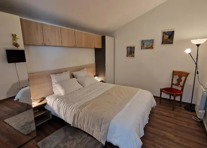 L'hirondelle * Château-Thierry